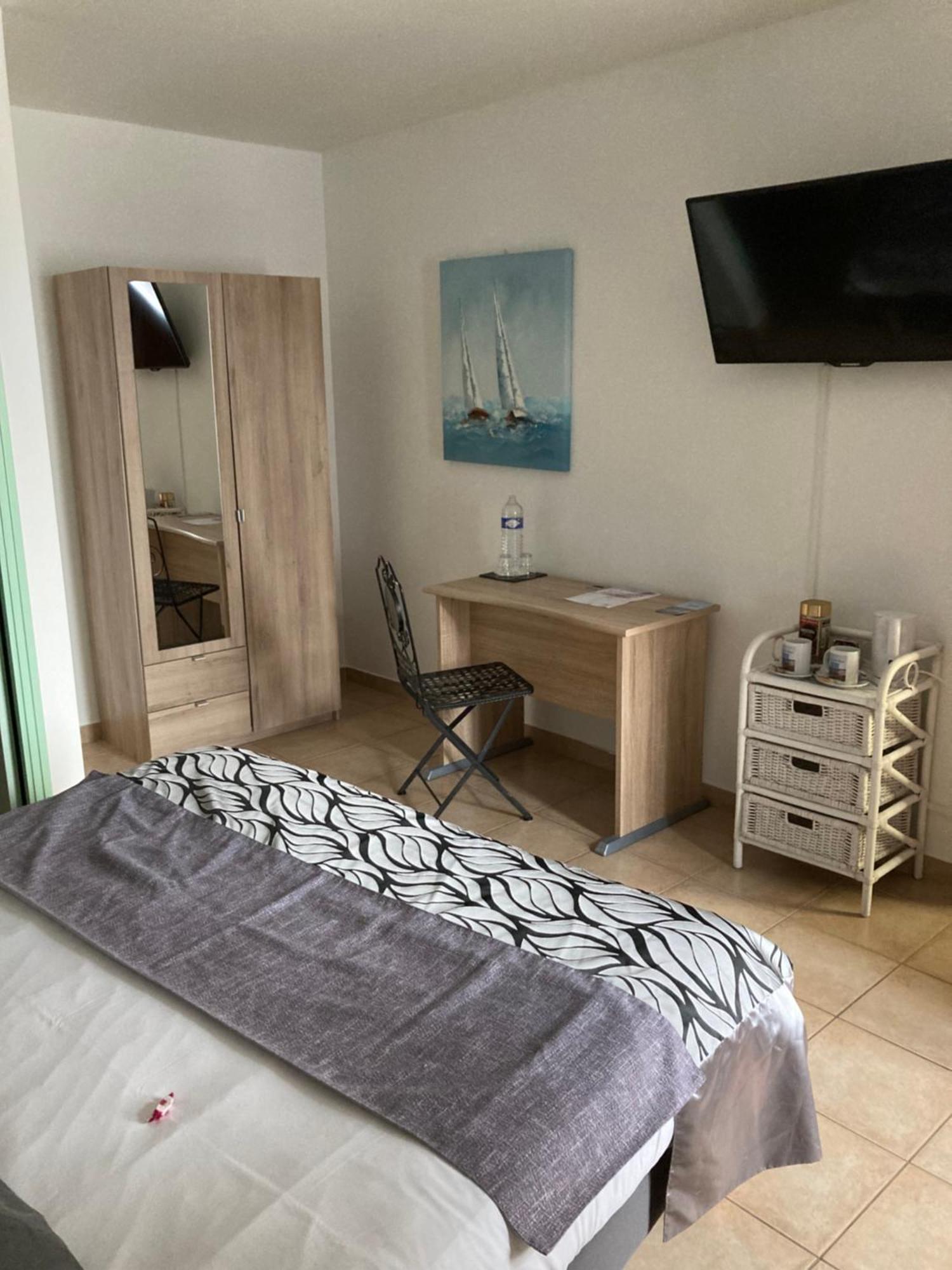 La Grande Mare Hotell Saint-Benoît-des-Ondes Exteriör bild